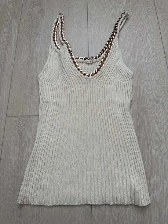 Cream Ribbed Tank with Gold Chain Accent - Picture 2 of 6